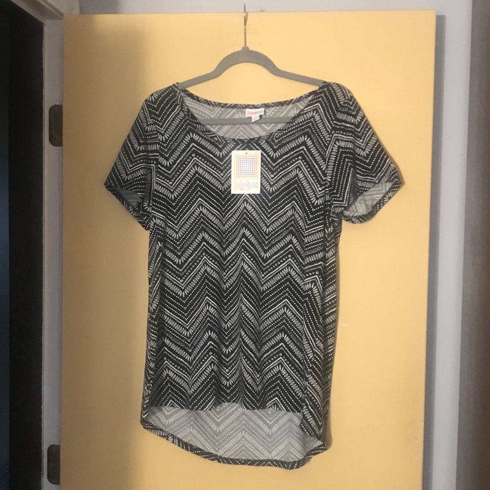 LulaRoe Classic Top L NWT